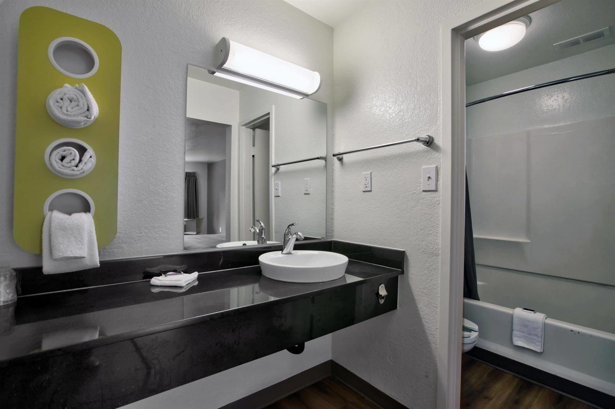 Motel 6-Tallahassee, Fl - Downtown ภายนอก รูปภาพ