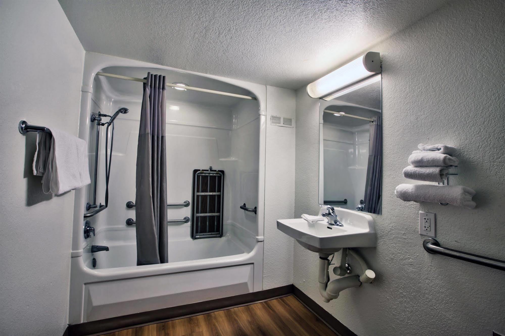 Motel 6-Tallahassee, Fl - Downtown ภายนอก รูปภาพ