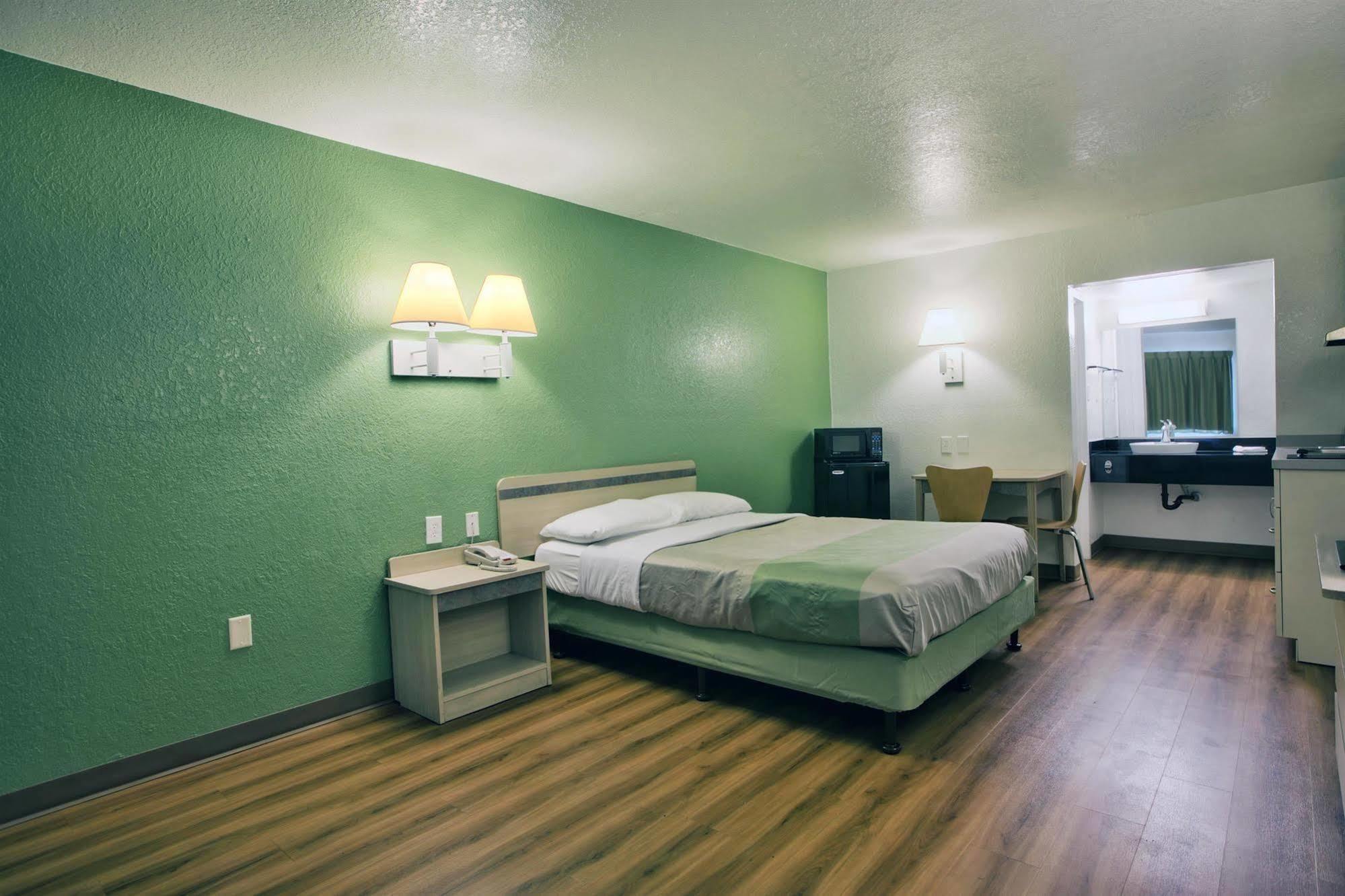 Motel 6-Tallahassee, Fl - Downtown ภายนอก รูปภาพ
