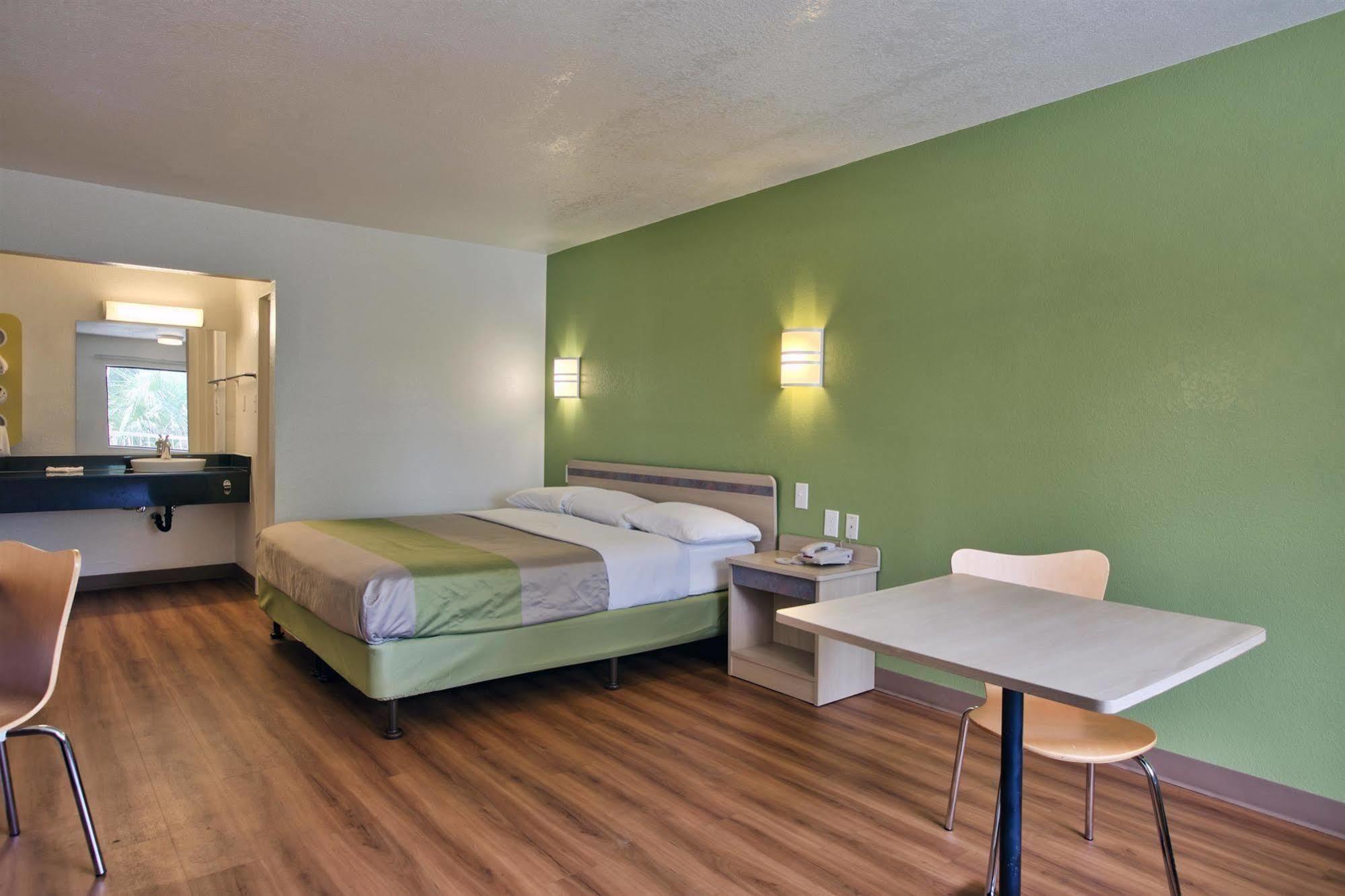 Motel 6-Tallahassee, Fl - Downtown ภายนอก รูปภาพ