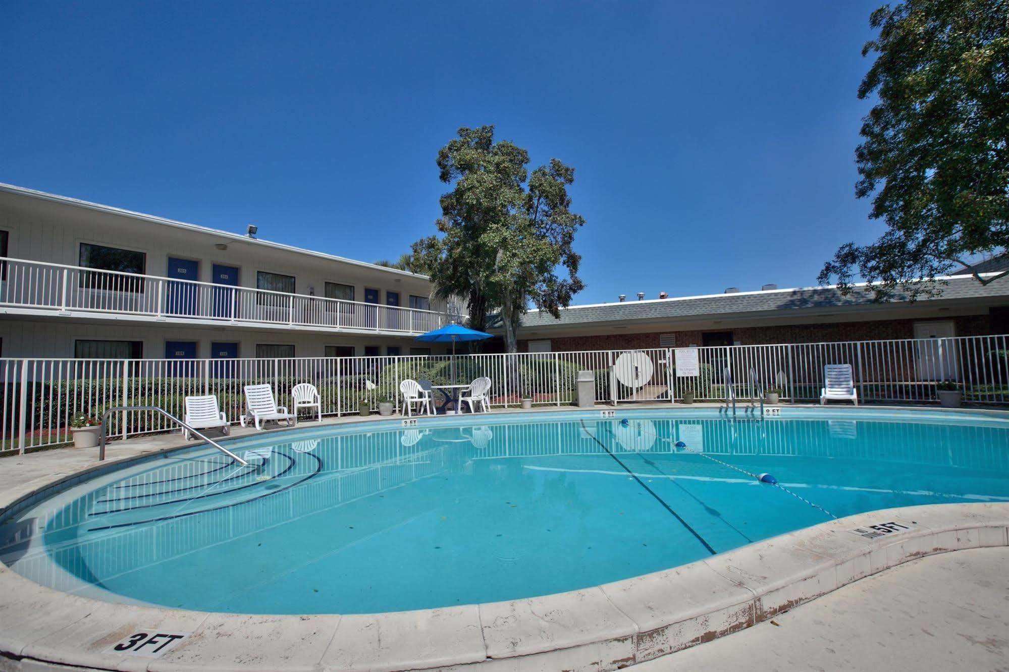 Motel 6-Tallahassee, Fl - Downtown ภายนอก รูปภาพ